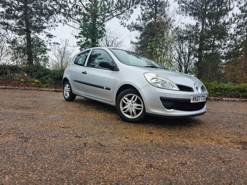 RENAULT CLIO