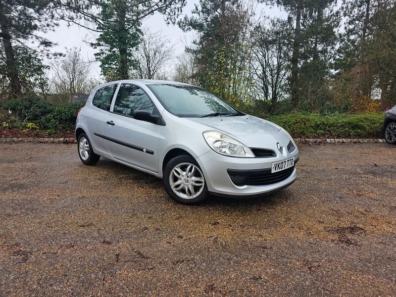 RENAULT CLIO