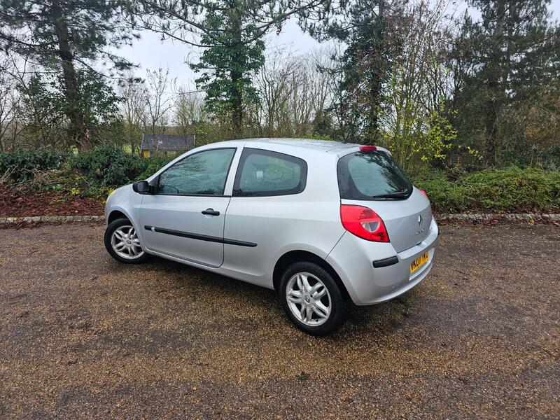 RENAULT CLIO