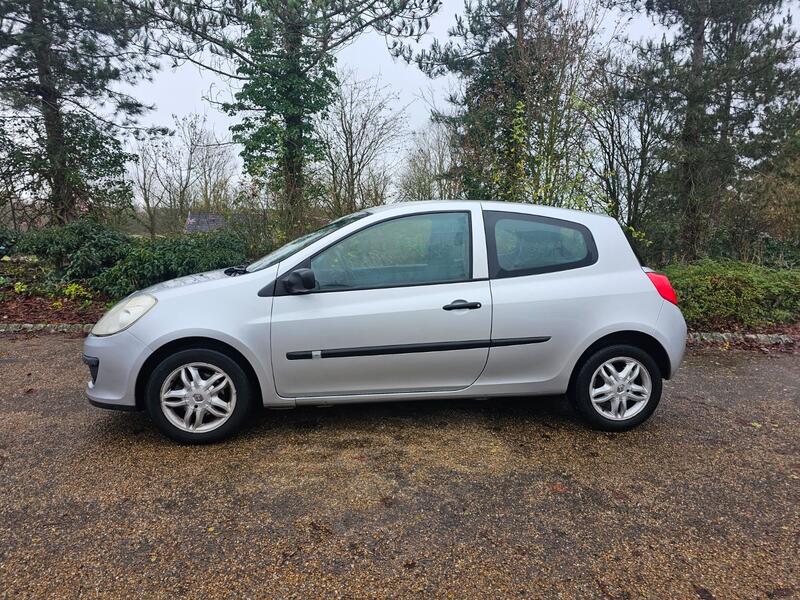 RENAULT CLIO