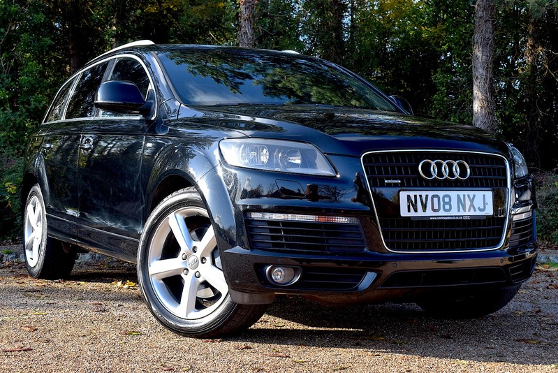 AUDI Q7