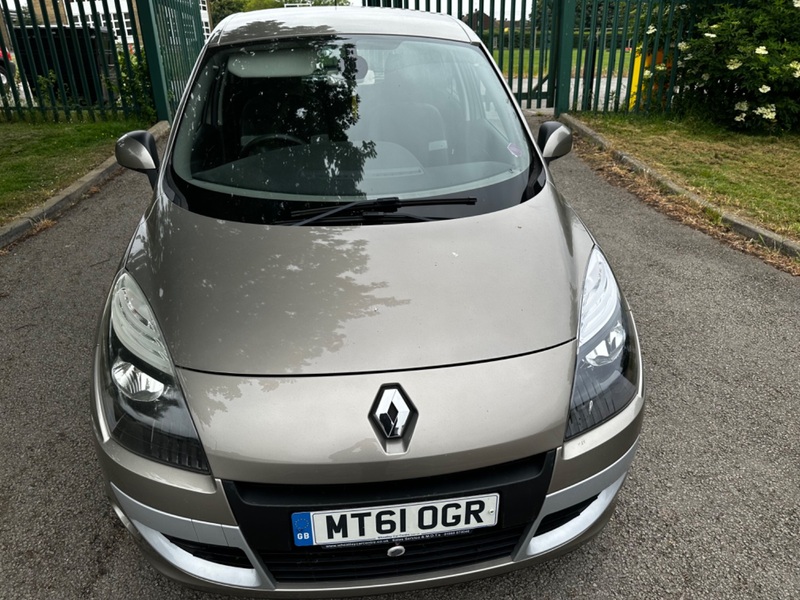 RENAULT SCENIC