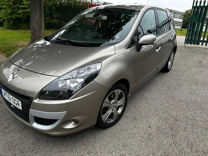 RENAULT SCENIC