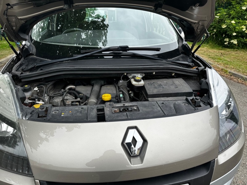 RENAULT SCENIC